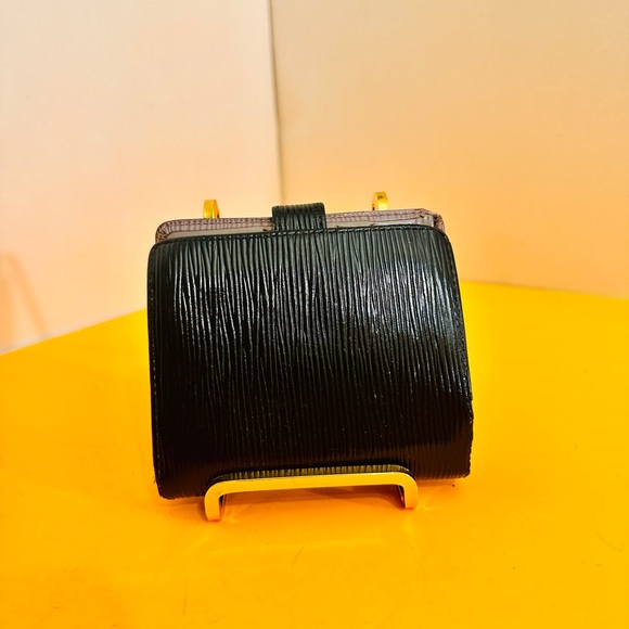 Louis Vuitton black wallet - Picture 11 of 15